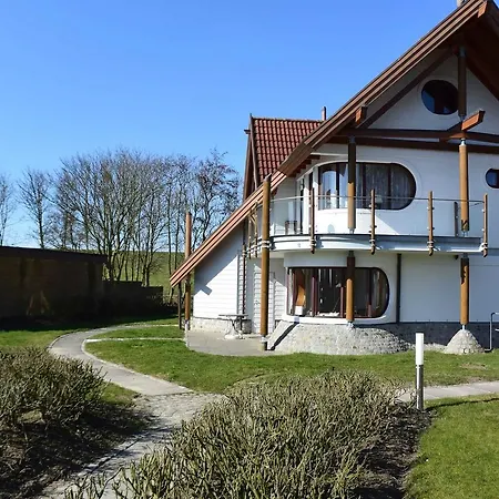 4 Sterne Ferienwohnung _zur Kajuet Апартаменты *